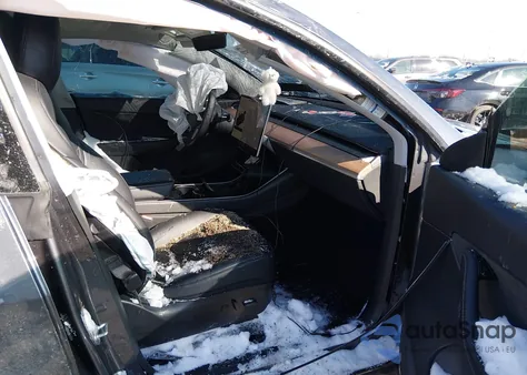 2020 Tesla Model Y Long Range Dual Motor All-Wheel Drive из США, поврежденный, VIN 5YJYGDEEXLF029313